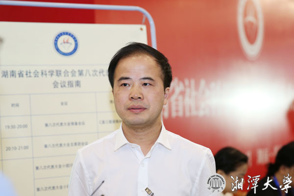 研究团队负责人盛明科教授g.jpg